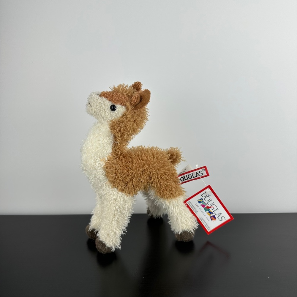 Douglas Cuddle Toys Lena Llama 7” #1507 Realistic Plush Stuffed Alpaca NWT